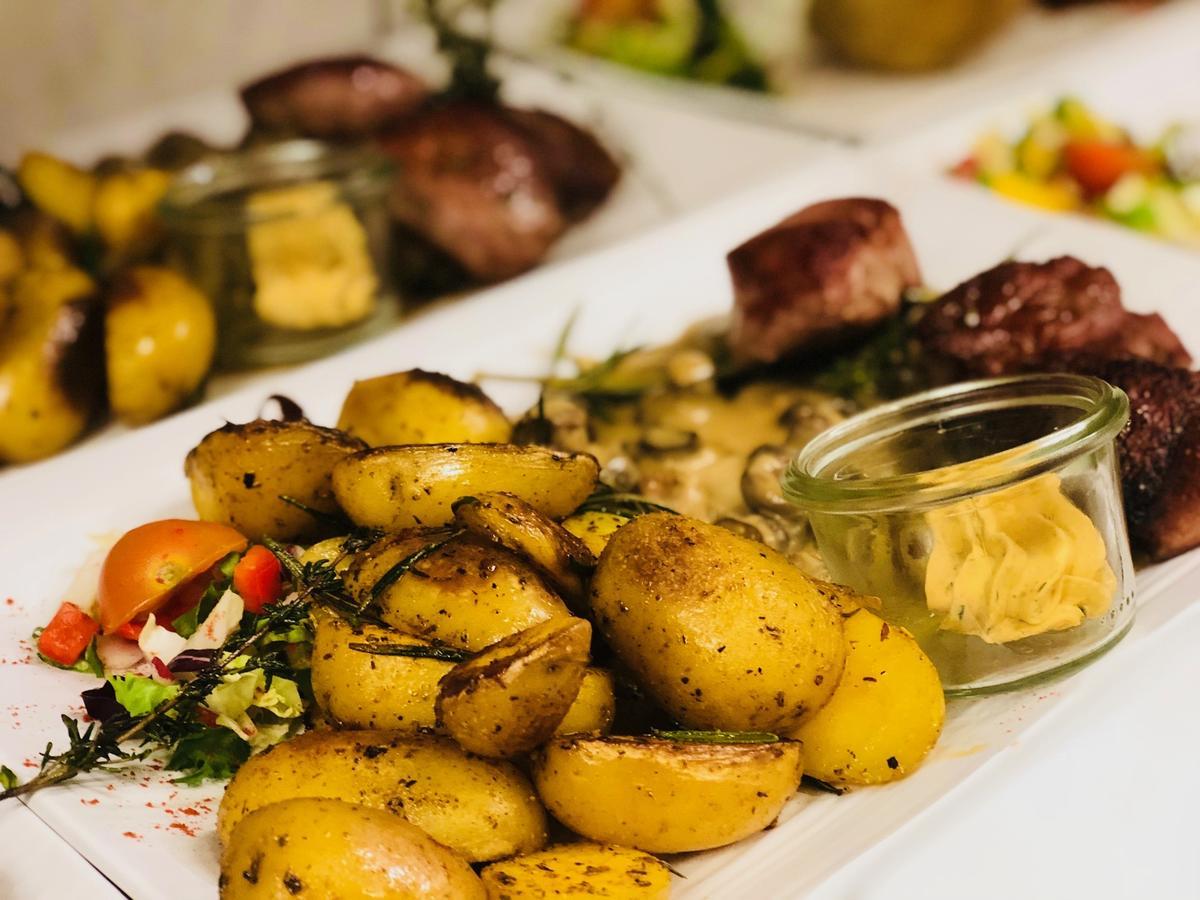 Hotel-Restaurant Thueringer Hof Бад-Франкенхаузен-Кифхойзер Экстерьер фото